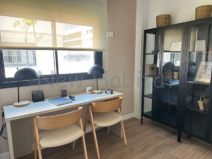 4 camera da letto Villetta Bifamiliare da affittare in Castello de la Plana con garage - 4.000 € (Rif: 9952869)