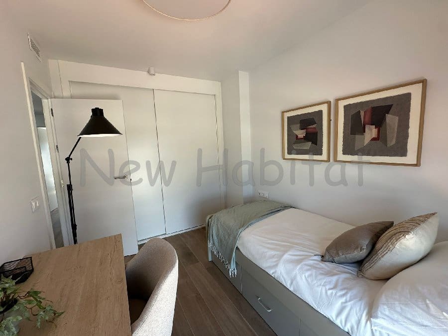 4 camera da letto Villetta Bifamiliare da affittare in Castello de la Plana con garage - 4.000 € (Rif: 9952869)