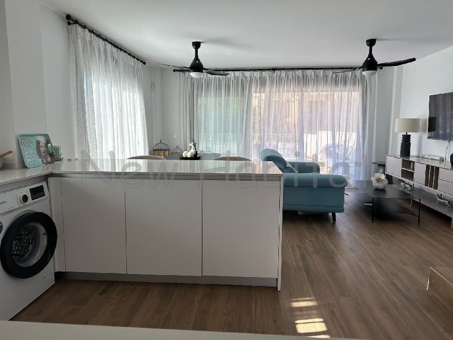 4 soverom Kjedet enebolig til leie i Castello de la Plana med svømmebasseng garasje - € 2 500 (Ref: 9952869)