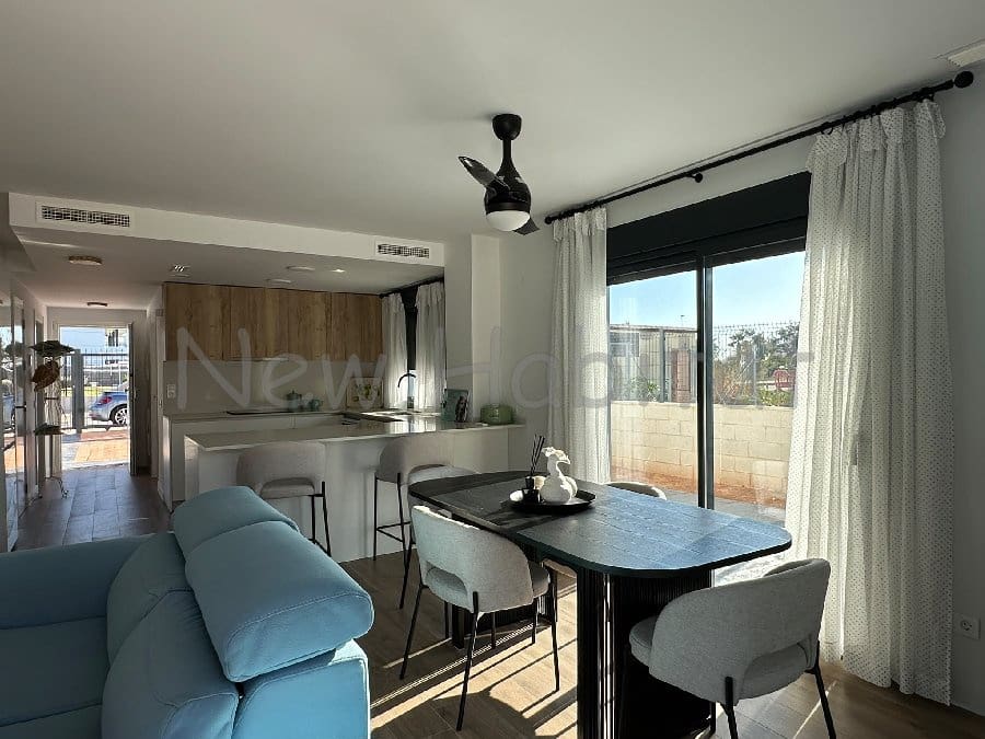 4 soverom Kjedet enebolig til leie i Castello de la Plana med svømmebasseng garasje - € 2 500 (Ref: 9952869)