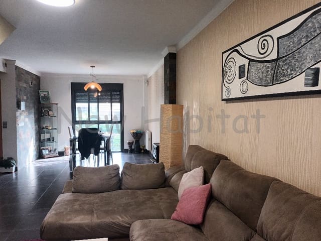 4 soverom Rekkehus til salgs i Sur, Castelló de la Plana med svømmebasseng - € 557 000 (Ref: 9956654)