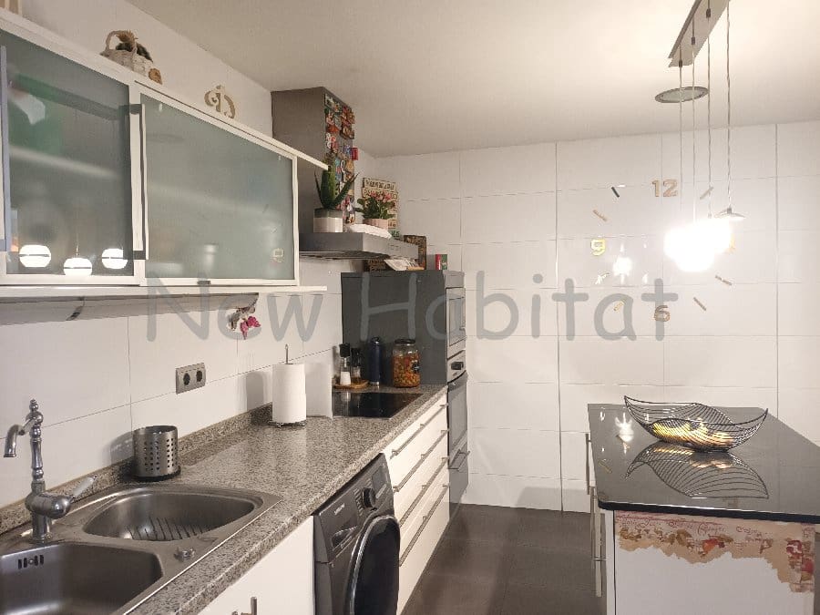 4 soverom Rekkehus til salgs i Castello de la Plana med svømmebasseng - € 557 000 (Ref: 9956654)