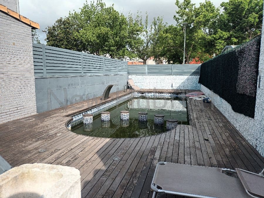 4 soverom Rekkehus til salgs i Castello de la Plana med svømmebasseng - € 557 000 (Ref: 9956654)
