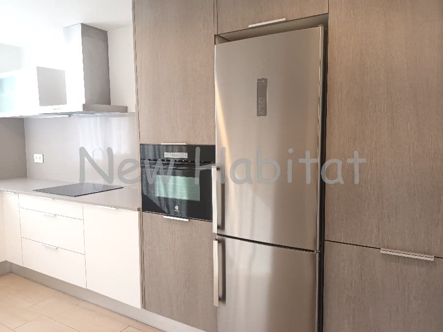 3 bedroom Flat for sale in Castello de la Plana with pool garage - € 270,000 (Ref: 9956655)