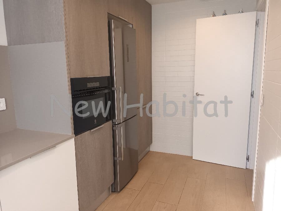 3 bedroom Flat for sale in Castello de la Plana with pool garage - € 270,000 (Ref: 9956655)