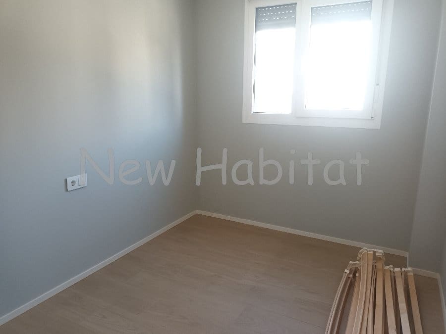 3 bedroom Flat for sale in Castello de la Plana with pool garage - € 270,000 (Ref: 9956655)