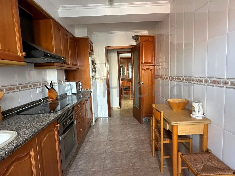 3 makuuhuone Asunto myytävänä paikassa Castello de la Plana - 135 000 € (Ref: 9958697)