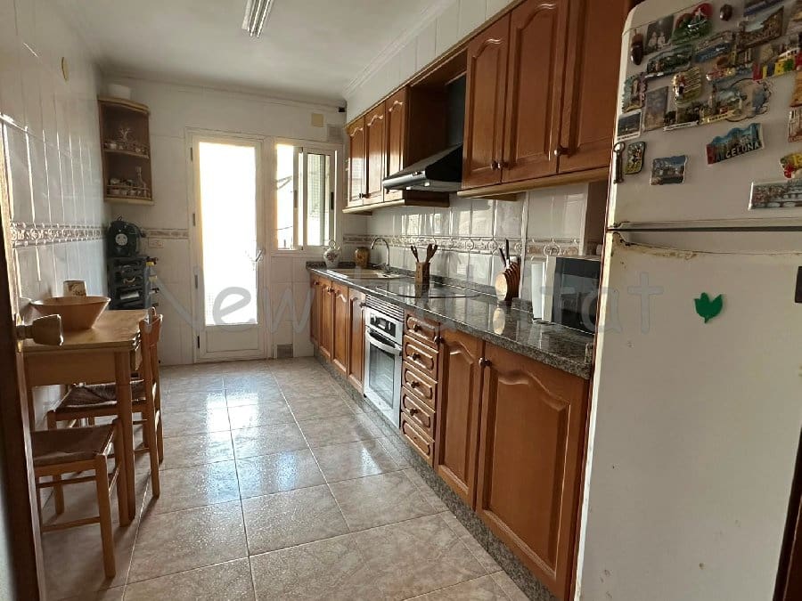 3 makuuhuone Asunto myytävänä paikassa Castello de la Plana - 135 000 € (Ref: 9958697)