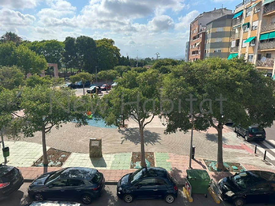 3 makuuhuone Asunto myytävänä paikassa Castello de la Plana - 135 000 € (Ref: 9958697)