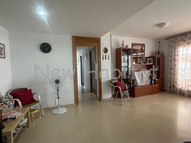 3 bedroom Flat for sale in Castello de la Plana with garage - € 230,000 (Ref: 9958701)