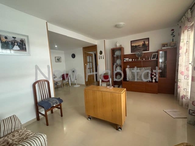 3 bedroom Flat for sale in Castello de la Plana with garage - € 230,000 (Ref: 9958701)