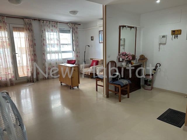 3 bedroom Flat for sale in Castello de la Plana with garage - € 230,000 (Ref: 9958701)