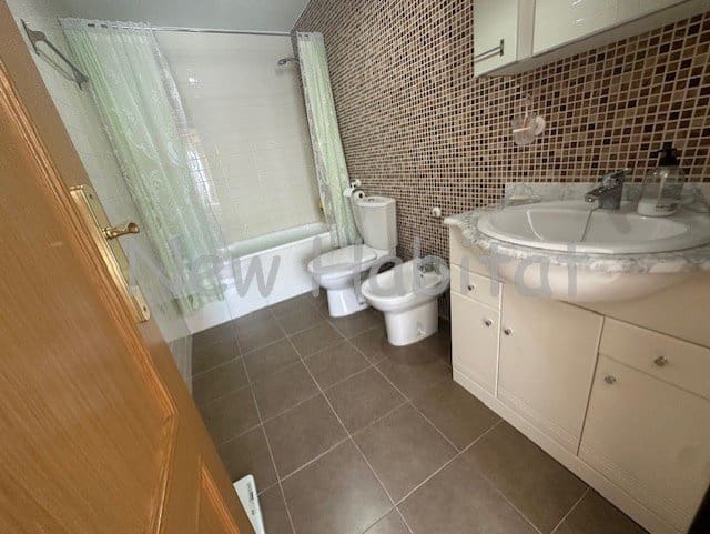 3 bedroom Flat for sale in Castello de la Plana with garage - € 230,000 (Ref: 9958701)