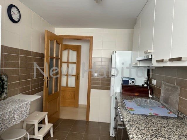 3 makuuhuone Asunto myytävänä paikassa El Grau de Castelló, Castelló de la Plana mukana 
autotalli - 230 000 € (Ref: 9958701)