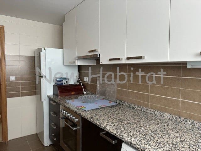 3 bedroom Flat for sale in Castello de la Plana with garage - € 230,000 (Ref: 9958701)
