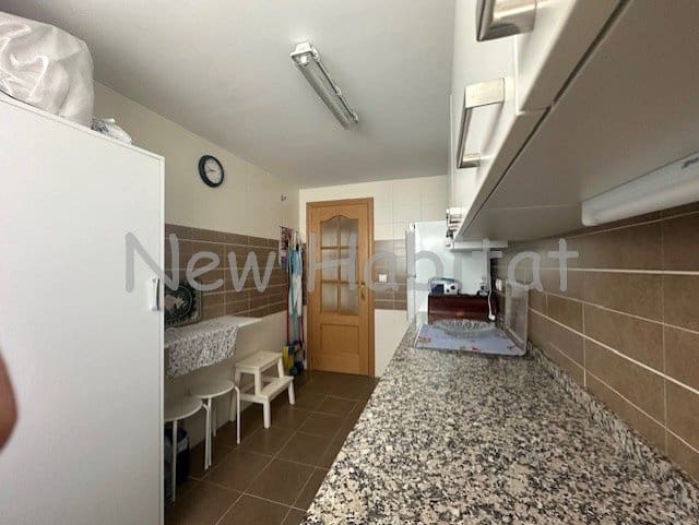 3 bedroom Flat for sale in Castello de la Plana with garage - € 230,000 (Ref: 9958701)