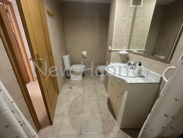 3 bedroom Flat for sale in Castello de la Plana with garage - € 230,000 (Ref: 9958701)