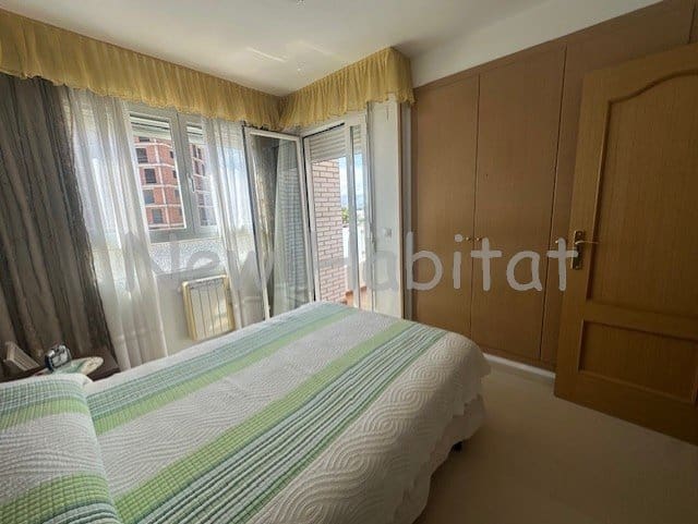 3 bedroom Flat for sale in Castello de la Plana with garage - € 230,000 (Ref: 9958701)