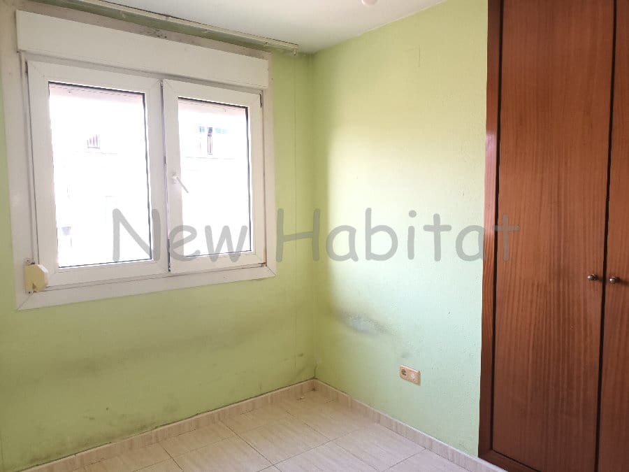 4 bedroom Flat for sale in Castello de la Plana with garage - € 169,000 (Ref: 9961082)