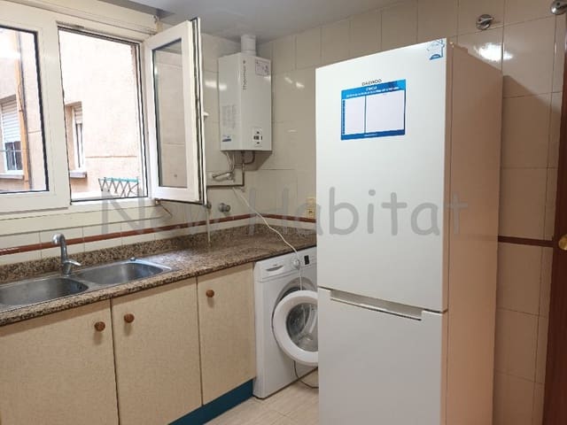 4 soveværelse Lejlighed til salg i Sur, Castelló de la Plana med garage - € 169.000 (Ref: 9961082)