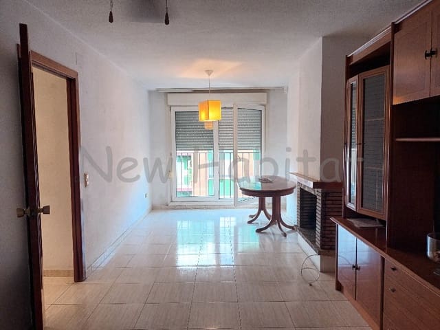 4 soveværelse Lejlighed til salg i Sur, Castelló de la Plana med garage - € 169.000 (Ref: 9961082)