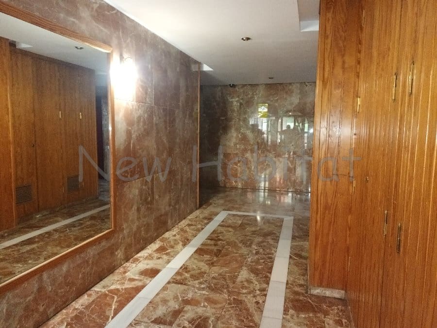 4 bedroom Flat for sale in Castello de la Plana with garage - € 169,000 (Ref: 9961082)