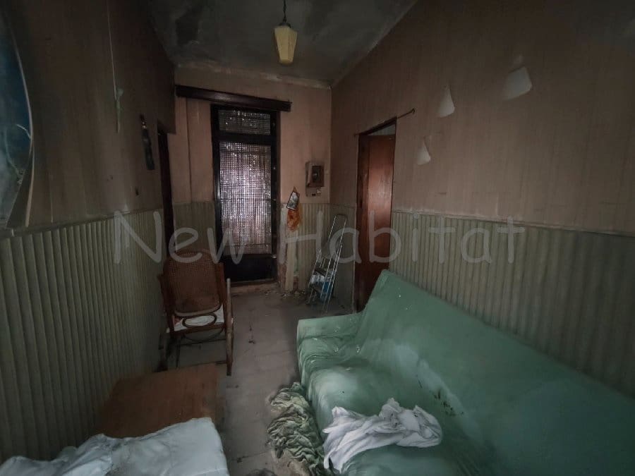4 soverom Hus til salgs i Castello de la Plana - € 160 000 (Ref: 9961103)