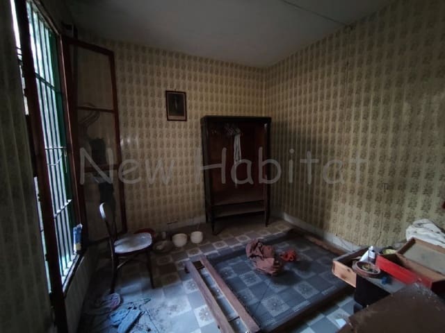 4 makuuhuone Omakotitalo myytävänä paikassa Norte, Castelló de la Plana - 160 000 € (Ref: 9961103)