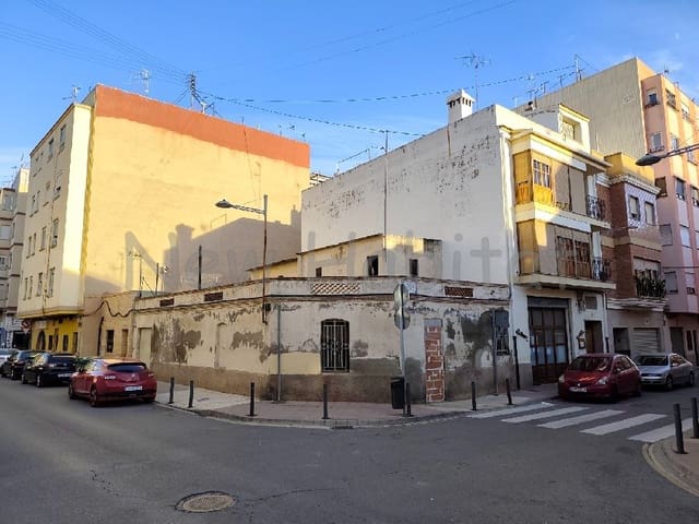 4 makuuhuone Omakotitalo myytävänä paikassa Norte, Castelló de la Plana - 160 000 € (Ref: 9961103)