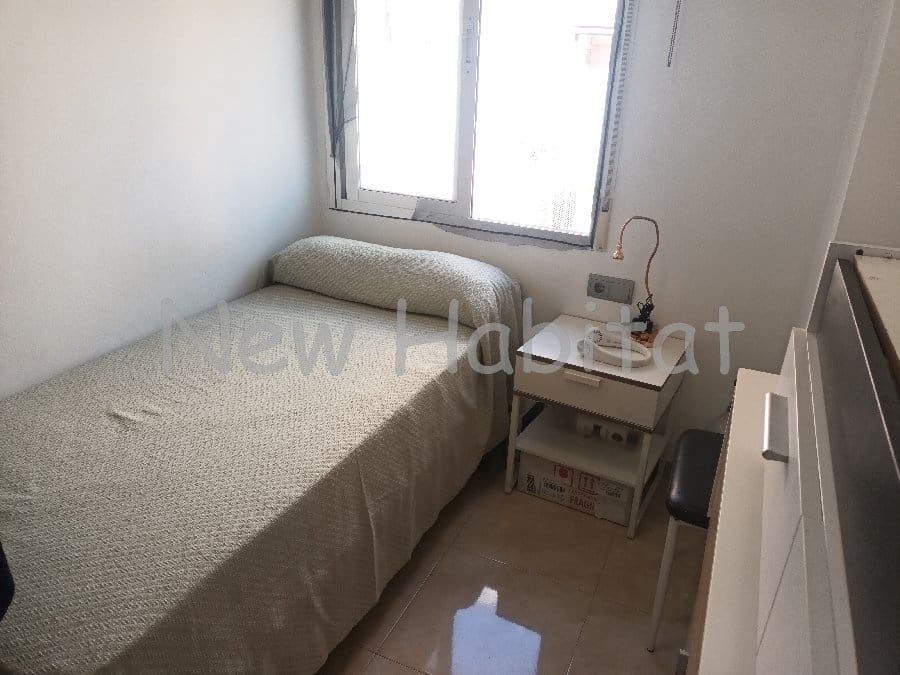 2 bedroom Flat for sale in Castello de la Plana with garage - € 130,000 (Ref: 9961197)