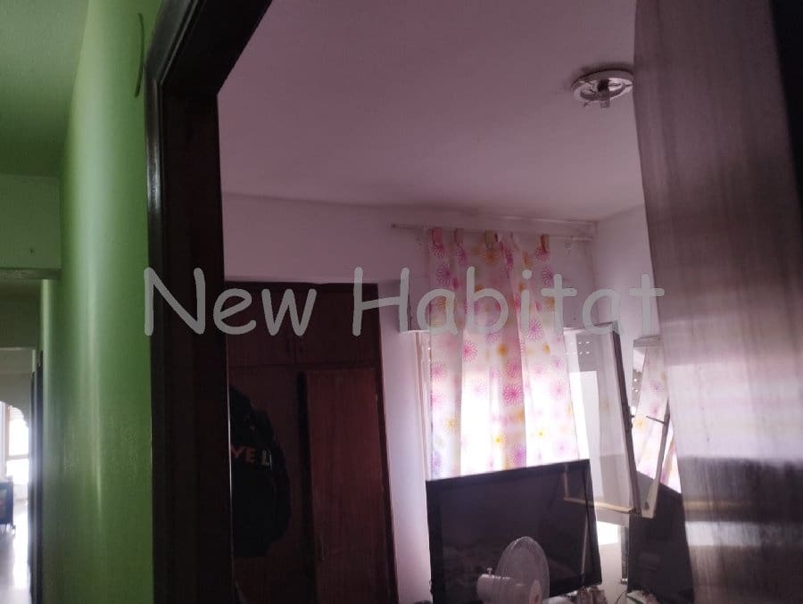 4 bedroom Flat for sale in Almassora / Almazora - € 109,000 (Ref: 9961693)