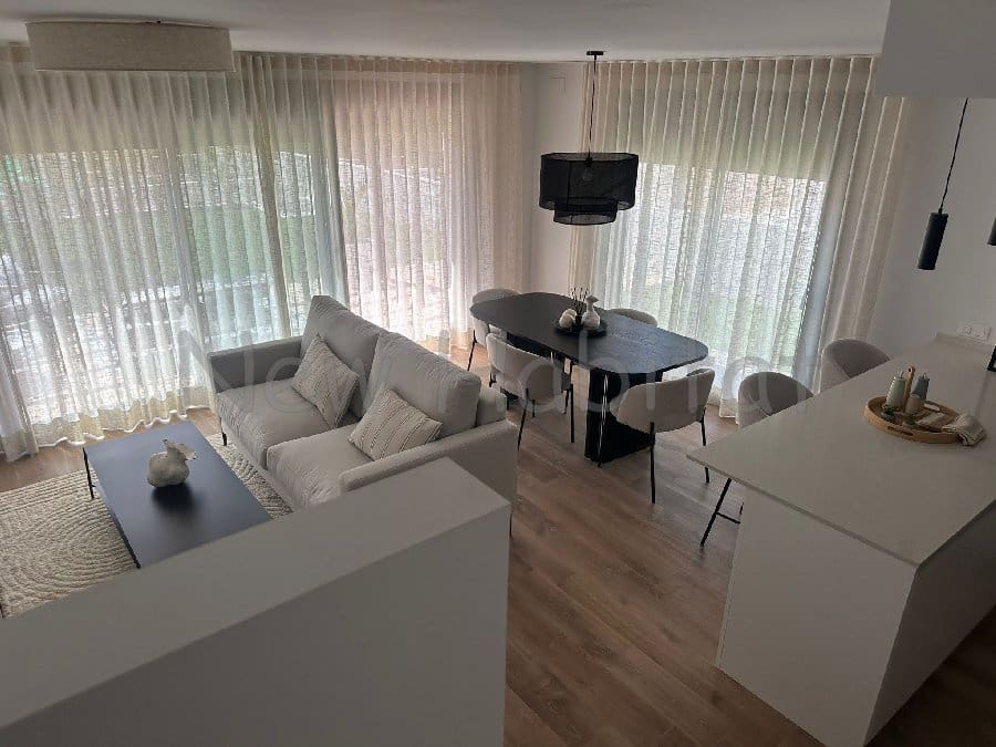 4 soverom Kjedet enebolig til salgs i Castello de la Plana med garasje - € 570 000 (Ref: 9965596)