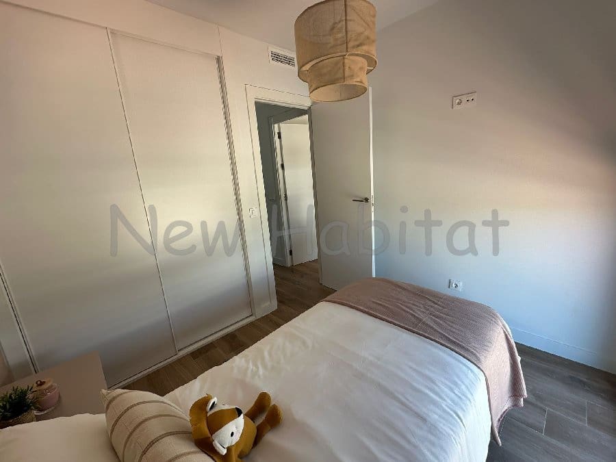 4 soverom Kjedet enebolig til salgs i Castello de la Plana med garasje - € 570 000 (Ref: 9965596)