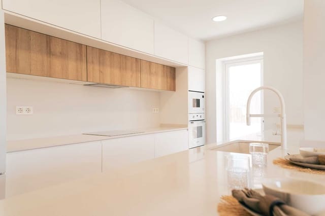 3 soveværelse Villa til salg i Pilar de la Horadada med swimmingpool - € 439.000 (Ref: 9324546)