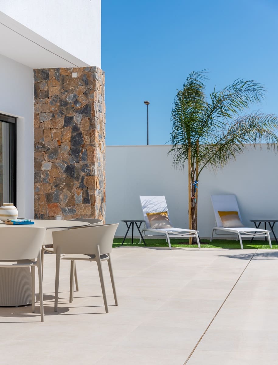 3 slaapkamer Villa te koop in Los Alcazares met zwembad garage - € 489.900 (Ref: 9324547)