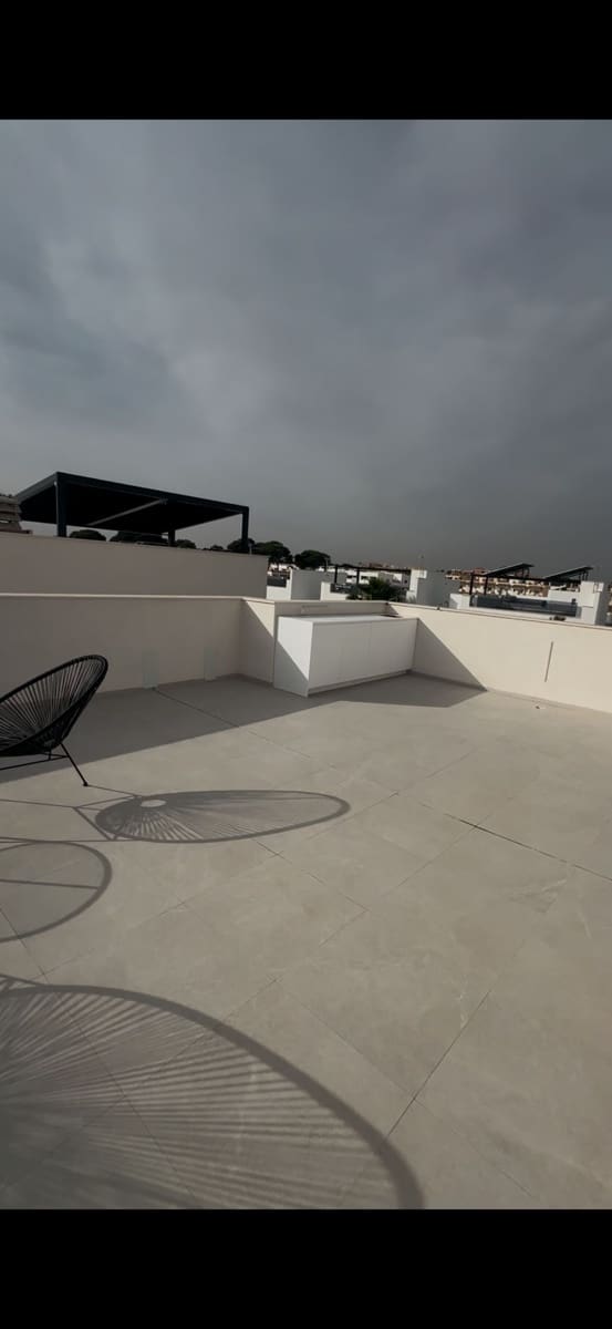 2 Zimmer Apartment zu verkaufen in Santiago de la Ribera mit Pool - 265.000 € (Ref: 9324558)