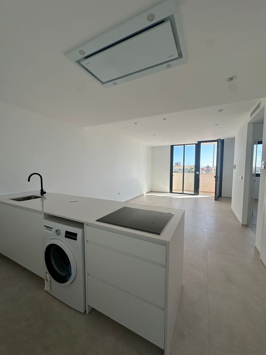 2 Zimmer Apartment zu verkaufen in Santiago de la Ribera mit Pool - 265.000 € (Ref: 9324558)