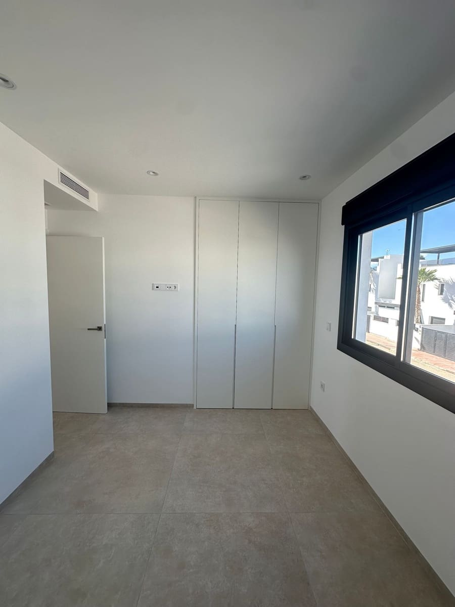 2 Zimmer Apartment zu verkaufen in Santiago de la Ribera mit Pool - 265.000 € (Ref: 9324558)