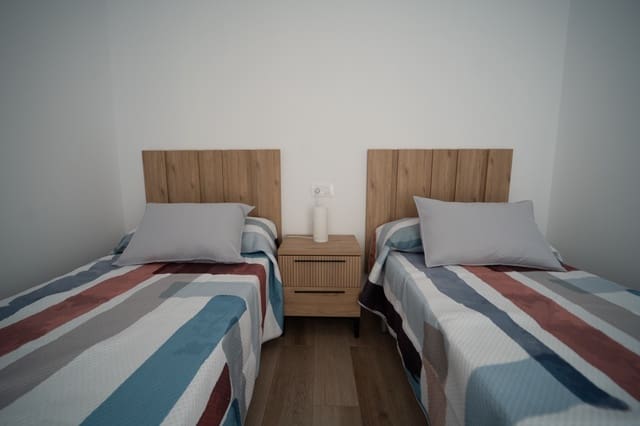 Chalet de 2 habitaciones en San Javier en venta con piscina - 285.000 € (Ref: 9324564)