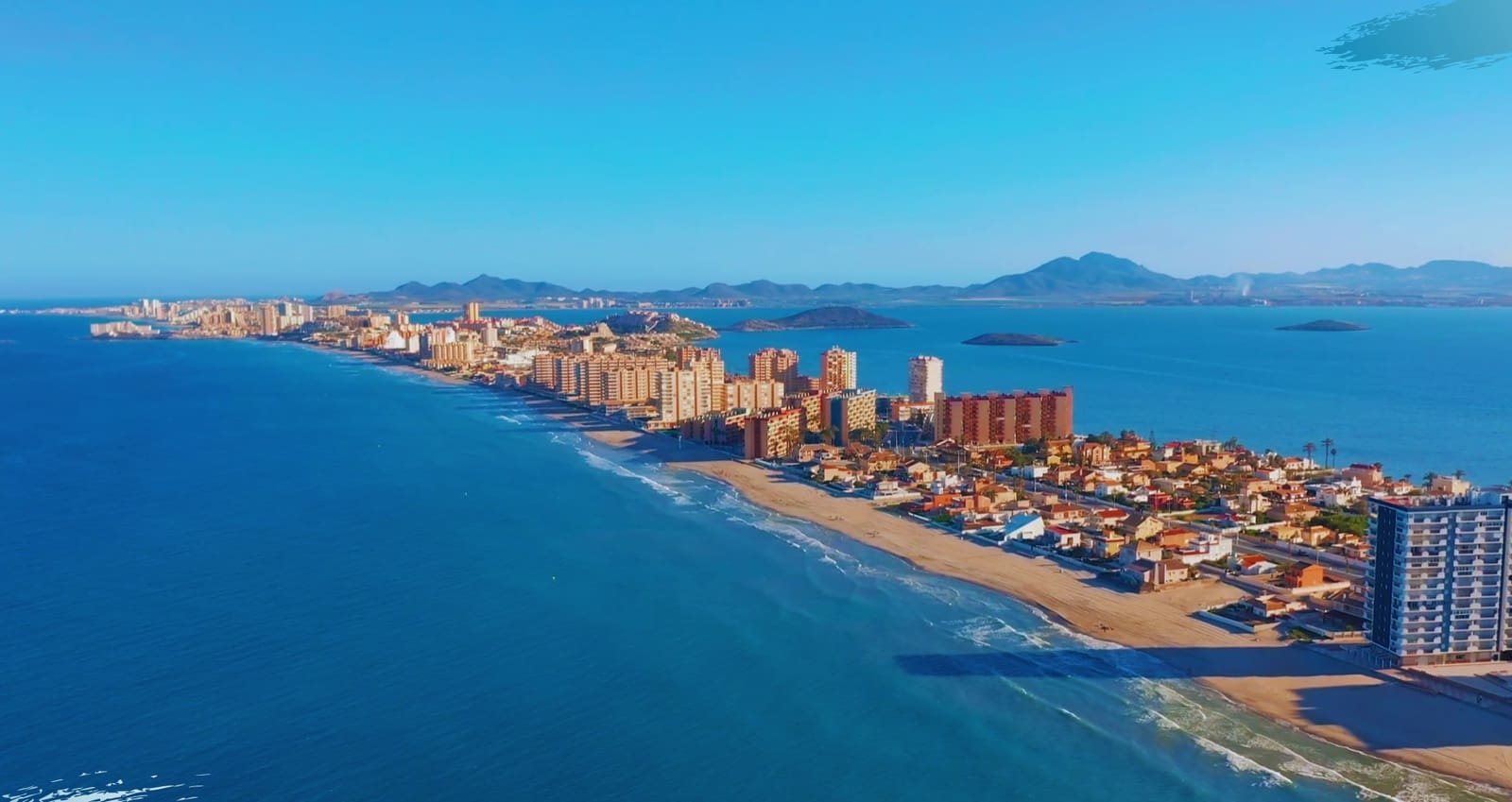 2 soverom Leilighet til salgs i La Manga del Mar Menor med svømmebasseng - € 228 900 (Ref: 9324568)