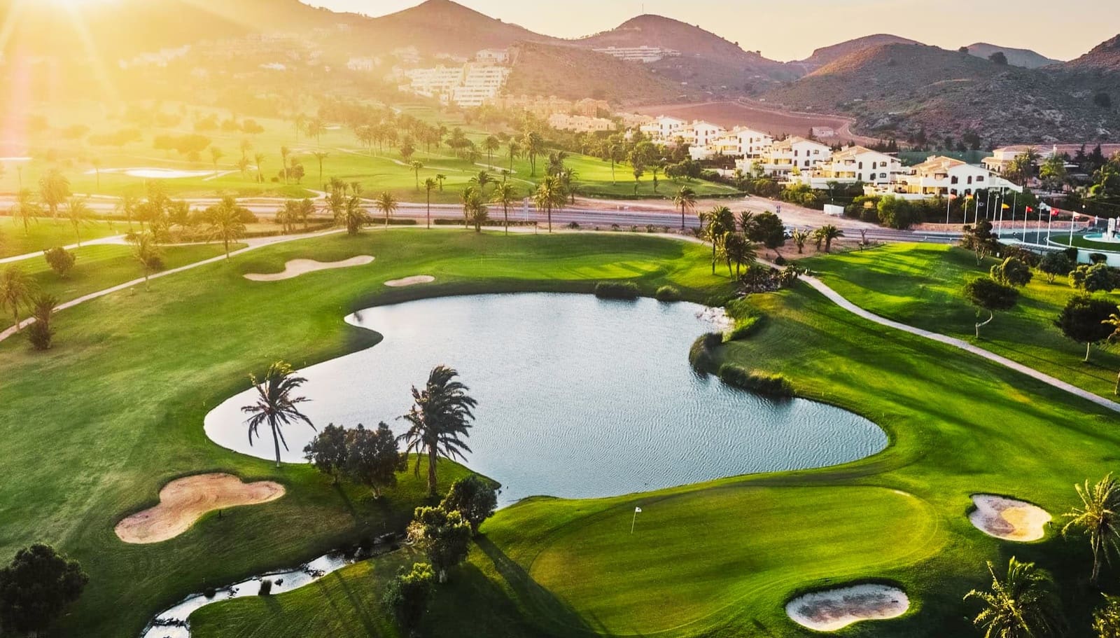 2 soverom Leilighet til salgs i La Manga del Mar Menor med svømmebasseng - € 228 900 (Ref: 9324568)