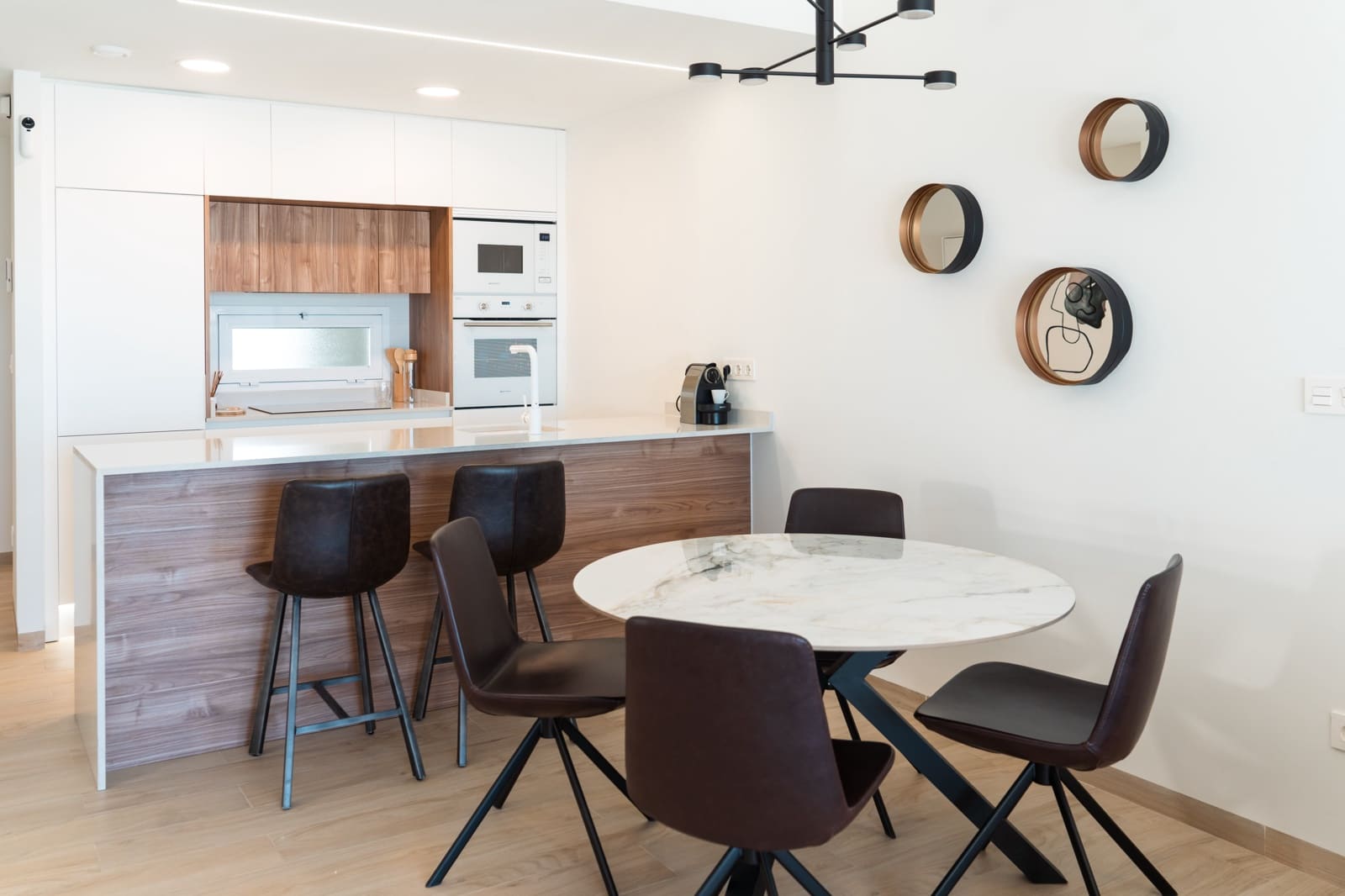 2 Zimmer Apartment zu verkaufen in El Raso mit Pool Garage - 266.000 € (Ref: 9324612)