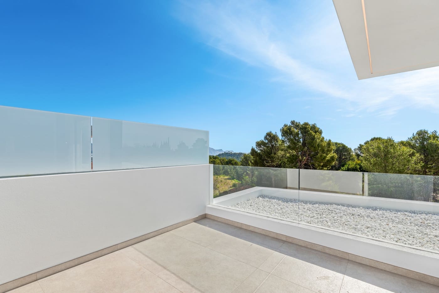 4 bedroom Villa for sale in Polop with pool garage - € 725,000 (Ref: 9324615)