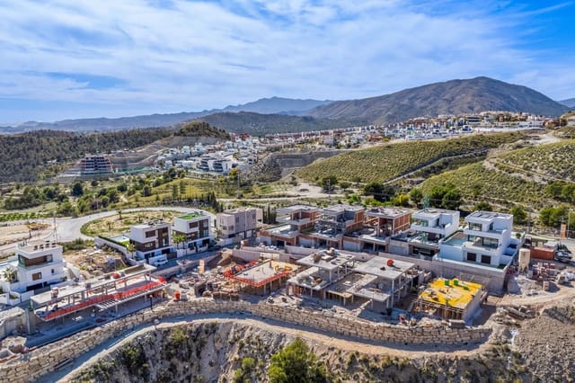 3 bedroom Villa for sale in Finestrat with pool garage - € 995,000 (Ref: 9324616)