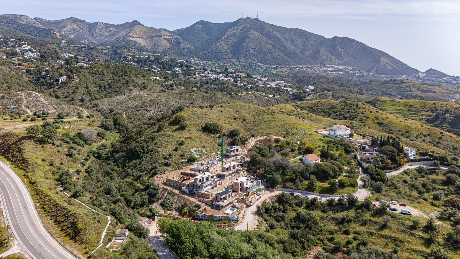 4 bedroom Villa for sale in Mijas Costa with pool garage - € 1,975,000 (Ref: 9324623)