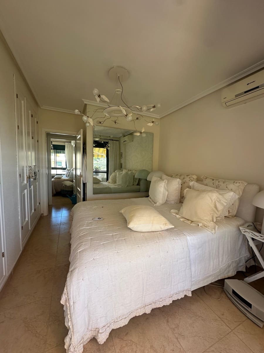 2 chambre Maison de Ville à vendre à Villamartin avec piscine garage - 269 000 € (Ref: 9324645)