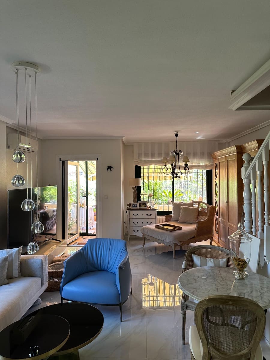 2 chambre Maison de Ville à vendre à Villamartin avec piscine garage - 269 000 € (Ref: 9324645)