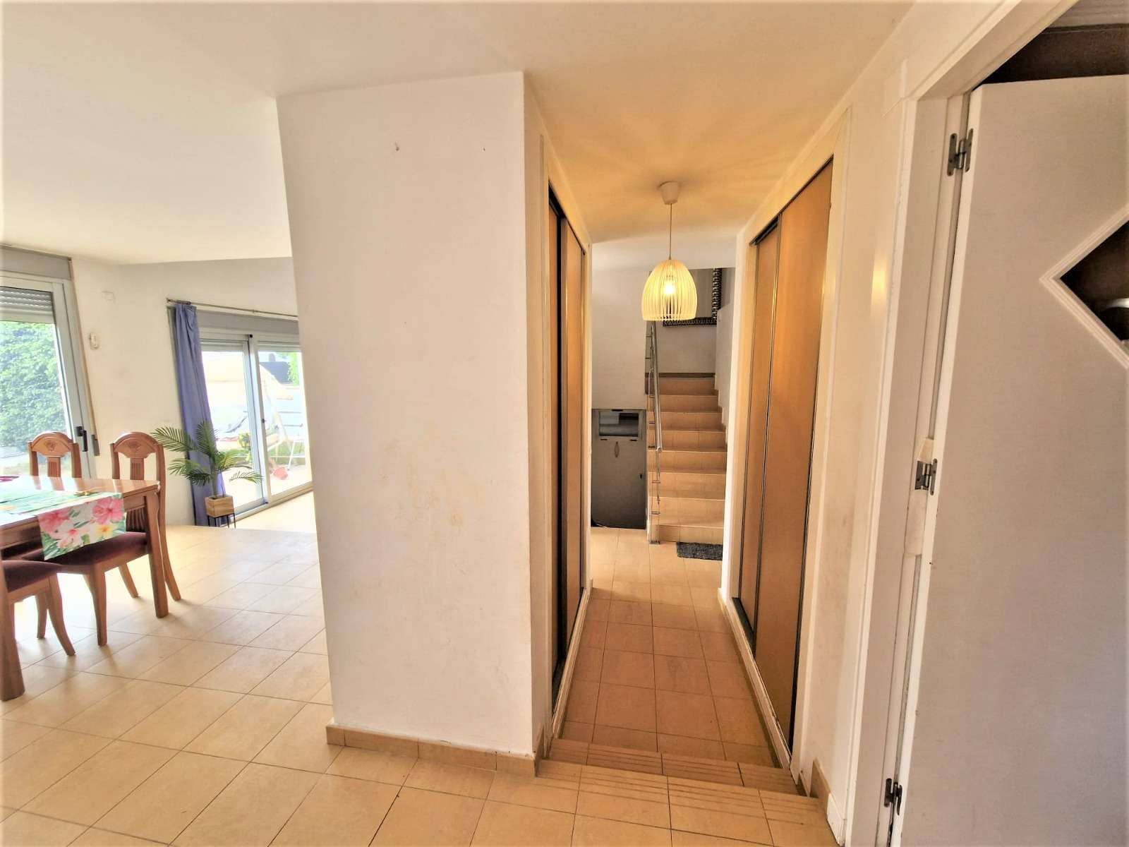 Chalet de 5 habitaciones en Santiago de la Ribera en venta con garaje - 455.000 € (Ref: 9324647)