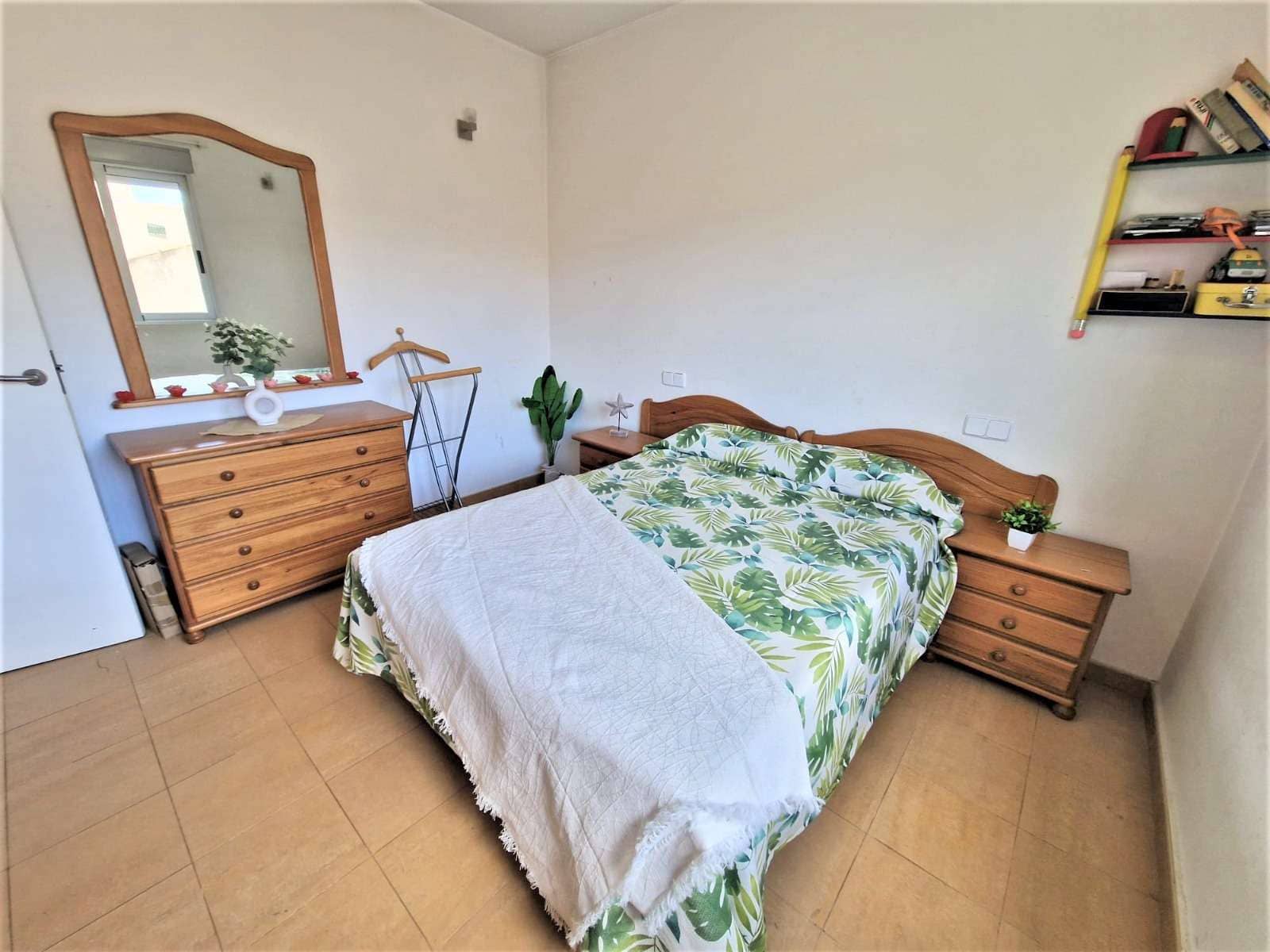 Chalet de 5 habitaciones en Santiago de la Ribera en venta con garaje - 455.000 € (Ref: 9324647)