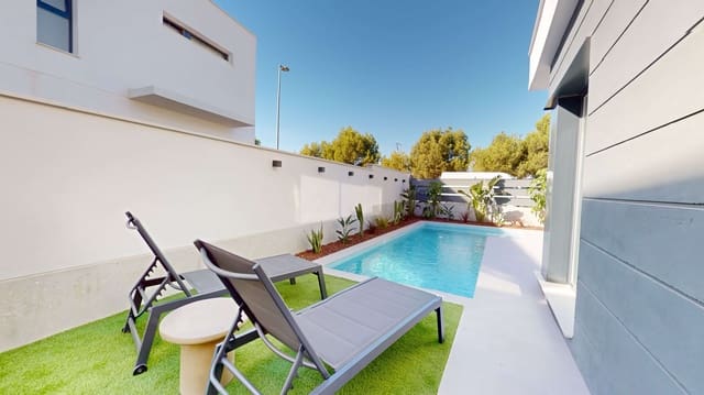 3 Zimmer Villa zu verkaufen in Los Alcázares mit Pool - 399.000 € (Ref: 9324661)